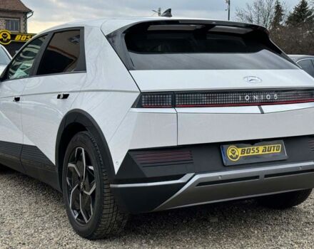 Белый Хендай Ioniq 5, объемом двигателя 77 л и пробегом 50 тыс. км за 29999 $, фото 3 на Automoto.ua
