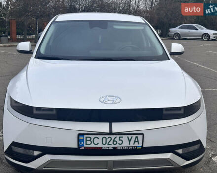 Белый Хендай Ioniq 5, объемом двигателя 0 л и пробегом 71 тыс. км за 23900 $, фото 18 на Automoto.ua