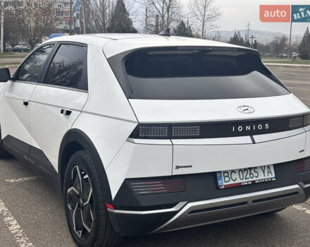 Белый Хендай Ioniq 5, объемом двигателя 0 л и пробегом 71 тыс. км за 23900 $, фото 7 на Automoto.ua