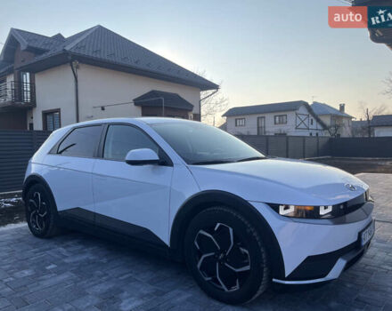 Белый Хендай Ioniq 5, объемом двигателя 0 л и пробегом 96 тыс. км за 22500 $, фото 7 на Automoto.ua