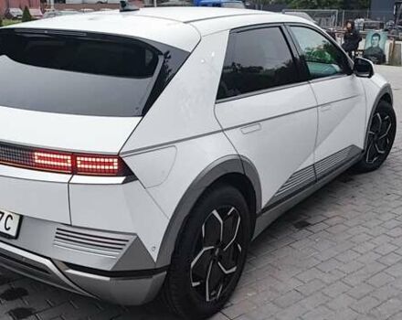 Белый Хендай Ioniq 5, объемом двигателя 0 л и пробегом 178 тыс. км за 23300 $, фото 4 на Automoto.ua