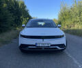 Белый Хендай Ioniq 5, объемом двигателя 0 л и пробегом 40 тыс. км за 24500 $, фото 2 на Automoto.ua
