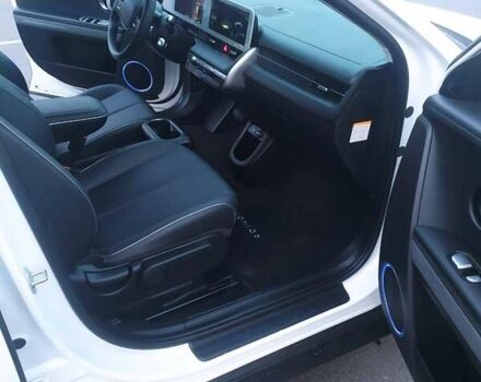 Белый Хендай Ioniq 5, объемом двигателя 0 л и пробегом 81 тыс. км за 23900 $, фото 29 на Automoto.ua