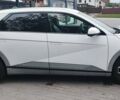 Белый Хендай Ioniq 5, объемом двигателя 0 л и пробегом 178 тыс. км за 23300 $, фото 2 на Automoto.ua