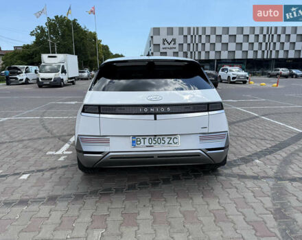 Белый Хендай Ioniq 5, объемом двигателя 0 л и пробегом 28 тыс. км за 33500 $, фото 5 на Automoto.ua