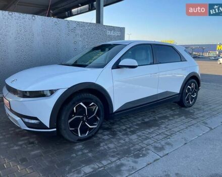 Белый Хендай Ioniq 5, объемом двигателя 0 л и пробегом 35 тыс. км за 23400 $, фото 15 на Automoto.ua