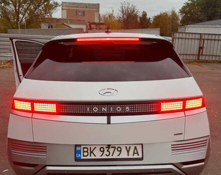 Белый Хендай Ioniq 5, объемом двигателя 0 л и пробегом 33 тыс. км за 33999 $, фото 10 на Automoto.ua