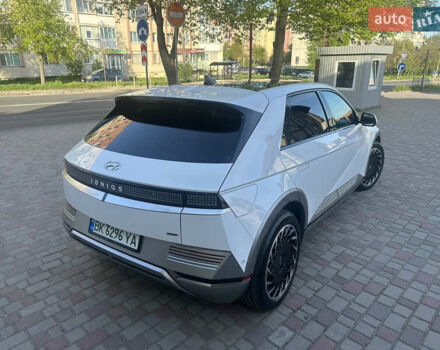 Белый Хендай Ioniq 5, объемом двигателя 0 л и пробегом 29 тыс. км за 28400 $, фото 28 на Automoto.ua