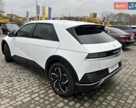 Белый Хендай Ioniq 5, объемом двигателя 0 л и пробегом 3 тыс. км за 26750 $, фото 6 на Automoto.ua