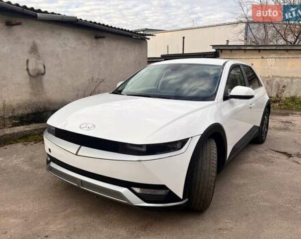 Белый Хендай Ioniq 5, объемом двигателя 0 л и пробегом 54 тыс. км за 18900 $, фото 1 на Automoto.ua