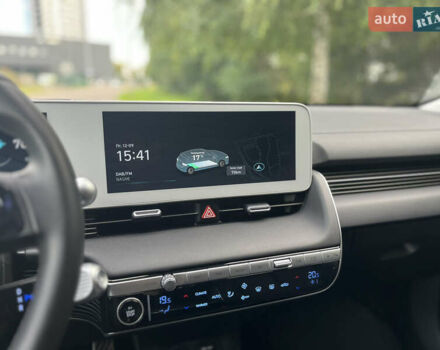 Белый Хендай Ioniq 5, объемом двигателя 0 л и пробегом 7 тыс. км за 41900 $, фото 11 на Automoto.ua