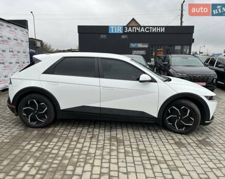Белый Хендай Ioniq 5, объемом двигателя 0 л и пробегом 3 тыс. км за 26750 $, фото 3 на Automoto.ua