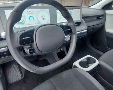 Белый Хендай Ioniq 5, объемом двигателя 0 л и пробегом 12 тыс. км за 27200 $, фото 21 на Automoto.ua