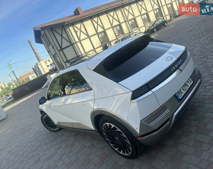 Белый Хендай Ioniq 5, объемом двигателя 0 л и пробегом 29 тыс. км за 28400 $, фото 22 на Automoto.ua