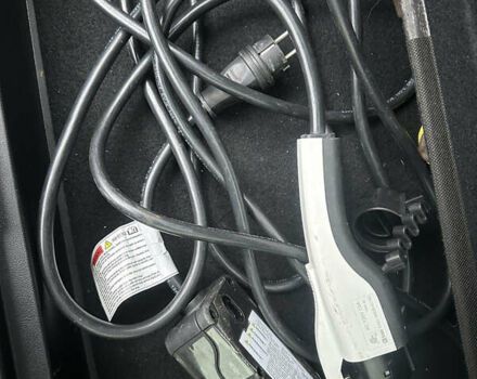 Белый Хендай Ioniq 5, объемом двигателя 0 л и пробегом 84 тыс. км за 23200 $, фото 21 на Automoto.ua