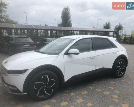 Белый Хендай Ioniq 5, объемом двигателя 0 л и пробегом 30 тыс. км за 26700 $, фото 16 на Automoto.ua