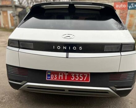 Белый Хендай Ioniq 5, объемом двигателя 0 л и пробегом 54 тыс. км за 18900 $, фото 6 на Automoto.ua