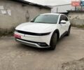 Белый Хендай Ioniq 5, объемом двигателя 0 л и пробегом 54 тыс. км за 18900 $, фото 3 на Automoto.ua
