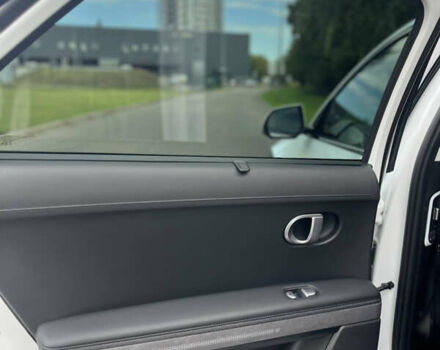 Белый Хендай Ioniq 5, объемом двигателя 0 л и пробегом 7 тыс. км за 41900 $, фото 8 на Automoto.ua