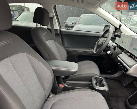 Белый Хендай Ioniq 5, объемом двигателя 0 л и пробегом 3 тыс. км за 26750 $, фото 21 на Automoto.ua