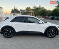 Белый Хендай Ioniq 5, объемом двигателя 0 л и пробегом 11 тыс. км за 26800 $, фото 2 на Automoto.ua