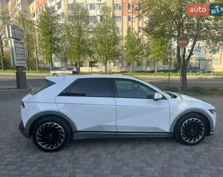 Белый Хендай Ioniq 5, объемом двигателя 0 л и пробегом 29 тыс. км за 28400 $, фото 19 на Automoto.ua