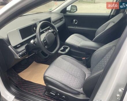 Белый Хендай Ioniq 5, объемом двигателя 0 л и пробегом 30 тыс. км за 29900 $, фото 9 на Automoto.ua