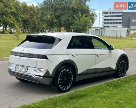 Белый Хендай Ioniq 5, объемом двигателя 0 л и пробегом 7 тыс. км за 41900 $, фото 4 на Automoto.ua