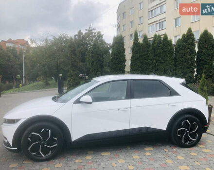 Белый Хендай Ioniq 5, объемом двигателя 0 л и пробегом 30 тыс. км за 26700 $, фото 14 на Automoto.ua