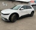 Белый Хендай Ioniq 5, объемом двигателя 0 л и пробегом 54 тыс. км за 18900 $, фото 2 на Automoto.ua