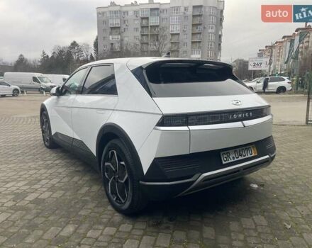 Белый Хендай Ioniq 5, объемом двигателя 0 л и пробегом 30 тыс. км за 29900 $, фото 4 на Automoto.ua