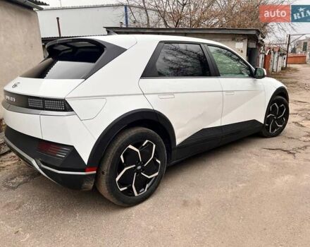 Белый Хендай Ioniq 5, объемом двигателя 0 л и пробегом 54 тыс. км за 18900 $, фото 5 на Automoto.ua