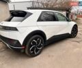 Белый Хендай Ioniq 5, объемом двигателя 0 л и пробегом 54 тыс. км за 18900 $, фото 5 на Automoto.ua