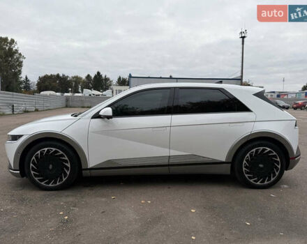 Белый Хендай Ioniq 5, объемом двигателя 0 л и пробегом 33 тыс. км за 33999 $, фото 7 на Automoto.ua