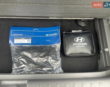 Белый Хендай Ioniq 5, объемом двигателя 0 л и пробегом 35 тыс. км за 23400 $, фото 4 на Automoto.ua