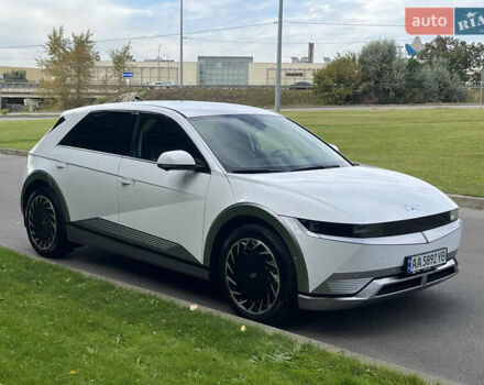 Белый Хендай Ioniq 5, объемом двигателя 0 л и пробегом 7 тыс. км за 41900 $, фото 1 на Automoto.ua