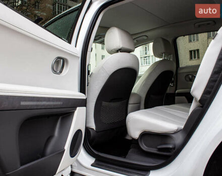 Белый Хендай Ioniq 5, объемом двигателя 0 л и пробегом 2 тыс. км за 33000 $, фото 75 на Automoto.ua