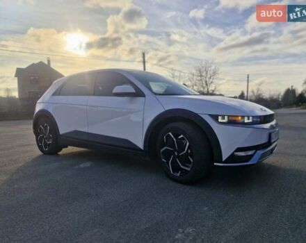 Білий Хендай Ioniq 5, об'ємом двигуна 0 л та пробігом 8 тис. км за 27000 $, фото 2 на Automoto.ua