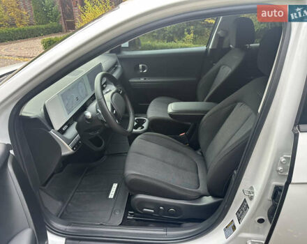 Белый Хендай Ioniq 5, объемом двигателя 0 л и пробегом 40 тыс. км за 26900 $, фото 13 на Automoto.ua