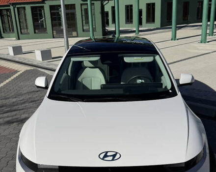 Белый Хендай Ioniq 5, объемом двигателя 0 л и пробегом 23 тыс. км за 31500 $, фото 3 на Automoto.ua
