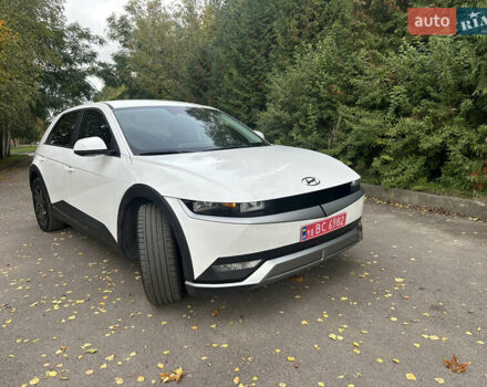 Белый Хендай Ioniq 5, объемом двигателя 0 л и пробегом 40 тыс. км за 26900 $, фото 32 на Automoto.ua