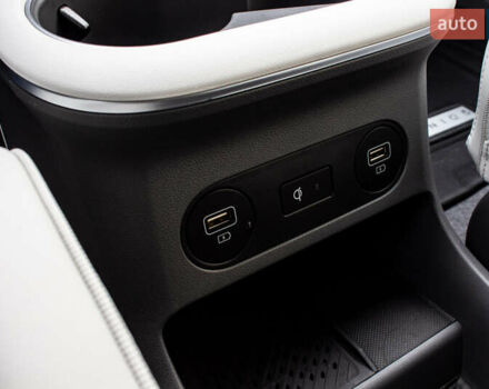 Белый Хендай Ioniq 5, объемом двигателя 0 л и пробегом 2 тыс. км за 33000 $, фото 34 на Automoto.ua