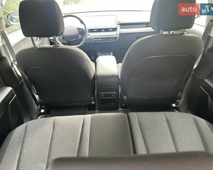 Белый Хендай Ioniq 5, объемом двигателя 0 л и пробегом 40 тыс. км за 26900 $, фото 24 на Automoto.ua