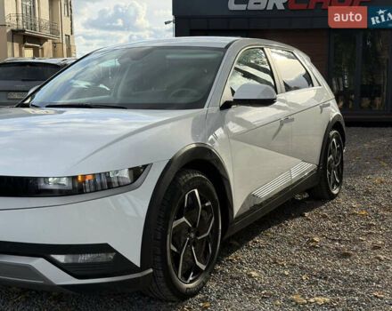 Білий Хендай Ioniq 5, об'ємом двигуна 0 л та пробігом 17 тис. км за 26500 $, фото 3 на Automoto.ua