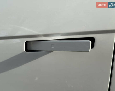 Білий Хендай Ioniq 5, об'ємом двигуна 0 л та пробігом 17 тис. км за 26500 $, фото 7 на Automoto.ua