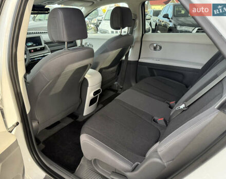 Білий Хендай Ioniq 5, об'ємом двигуна 0 л та пробігом 17 тис. км за 26500 $, фото 51 на Automoto.ua