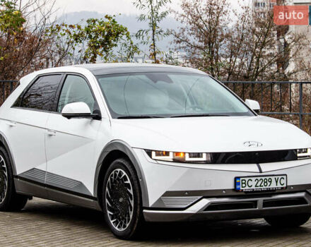 Белый Хендай Ioniq 5, объемом двигателя 0 л и пробегом 2 тыс. км за 33000 $, фото 3 на Automoto.ua