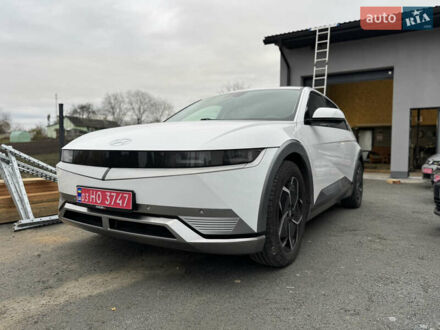 Белый Хендай Ioniq 5, объемом двигателя 0 л и пробегом 137 тыс. км за 23999 $, фото 1 на Automoto.ua