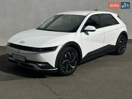 Хендай Ioniq 5 2021 в Киеве на Automoto.ua Белый Хендай Ioniq 5, объемом двигателя 0 л и пробегом 48 тыс. км за 26900 $, фото 1 на Automoto.ua