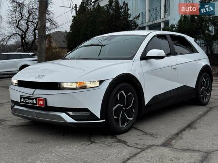 Белый Хендай Ioniq 5, объемом двигателя 0 л и пробегом 40 тыс. км за 26990 $, фото 1 на Automoto.ua